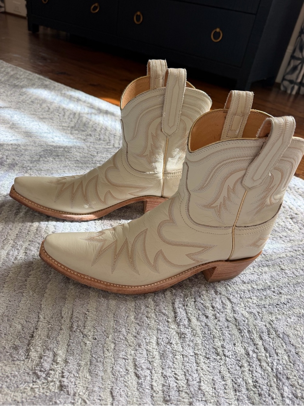 Lucchese Pris Cream Leather Western Ankle Bootie